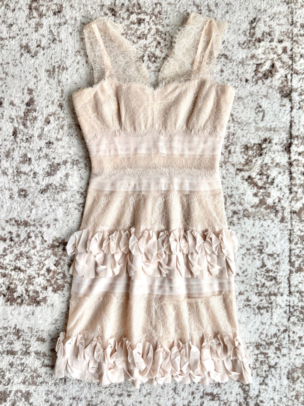 BCBGMaxAzria Aglaia Vanilla Cream Lace Overlay Cocktail Wedding Dress